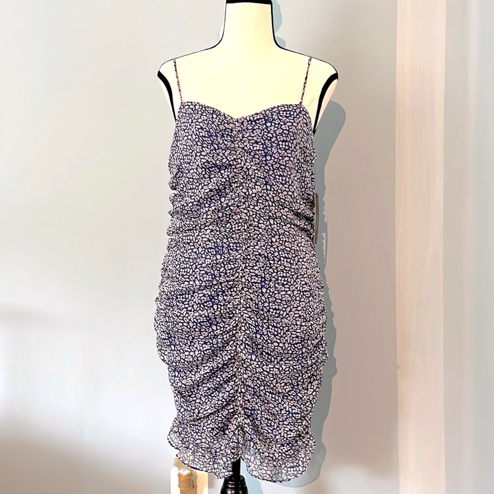 NWT- HOCO dress- Lulus spaghetti strap dress. Cinch sides, zipper back